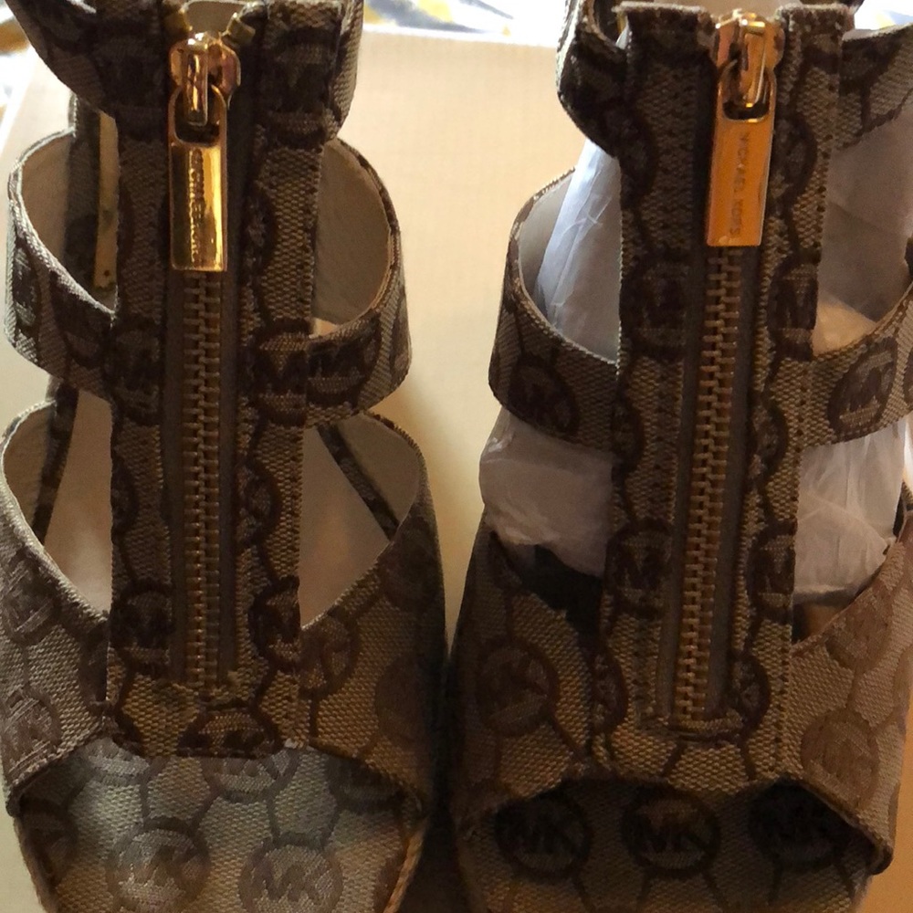 Michael Kors - Picture 7 of 7